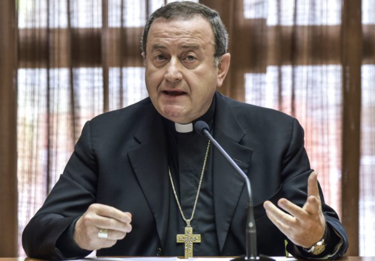 Monsignor Ghizzoni: «Aborto disgrazia da combattere» 1